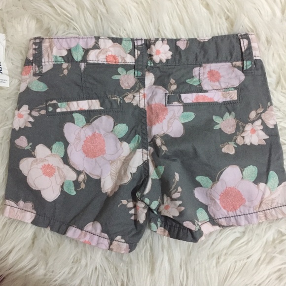 Old navy kids shorts - Picture 2 of 5